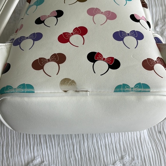 Loungefly Ear Headband Backpack - Picture 4 of 4